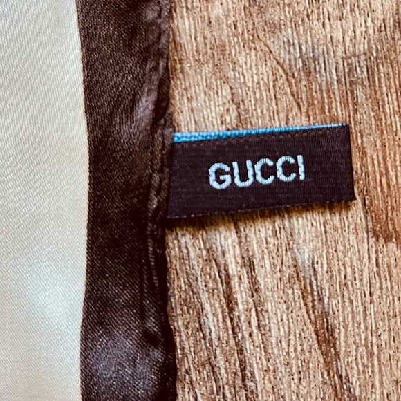 100% silk Black and Cream  Square scarf - Picture 3 of 13